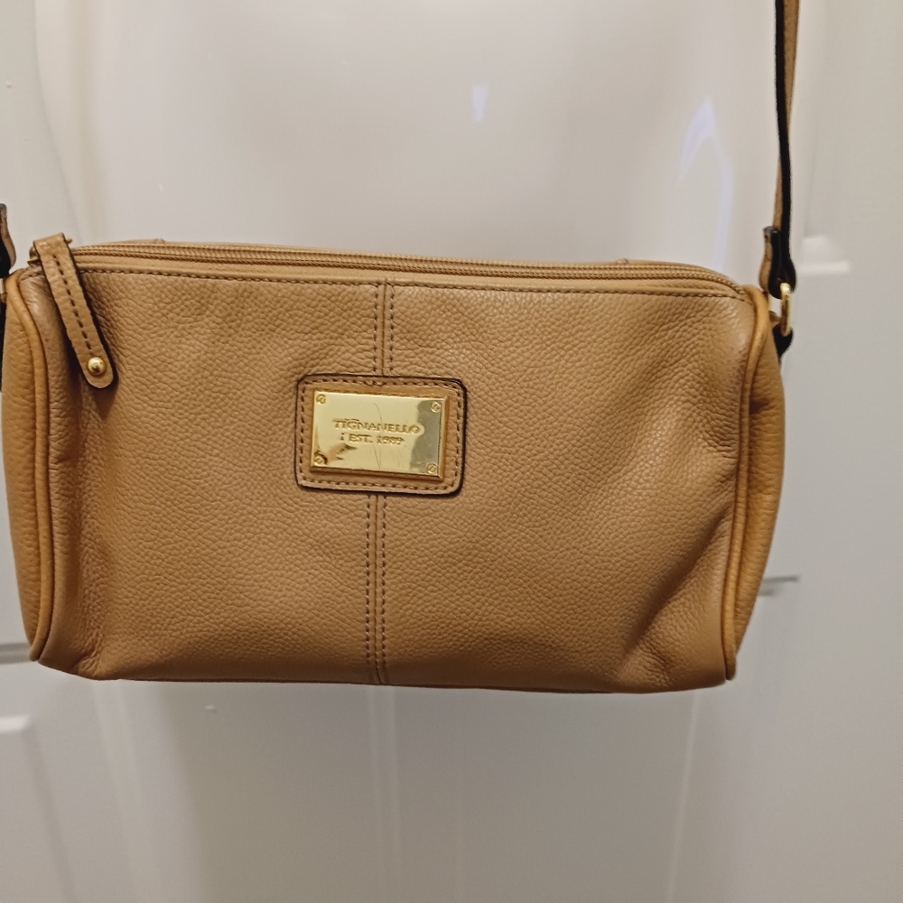 TIGNANELLO Camel Pebbled Leather Crossbody Bag Lk New